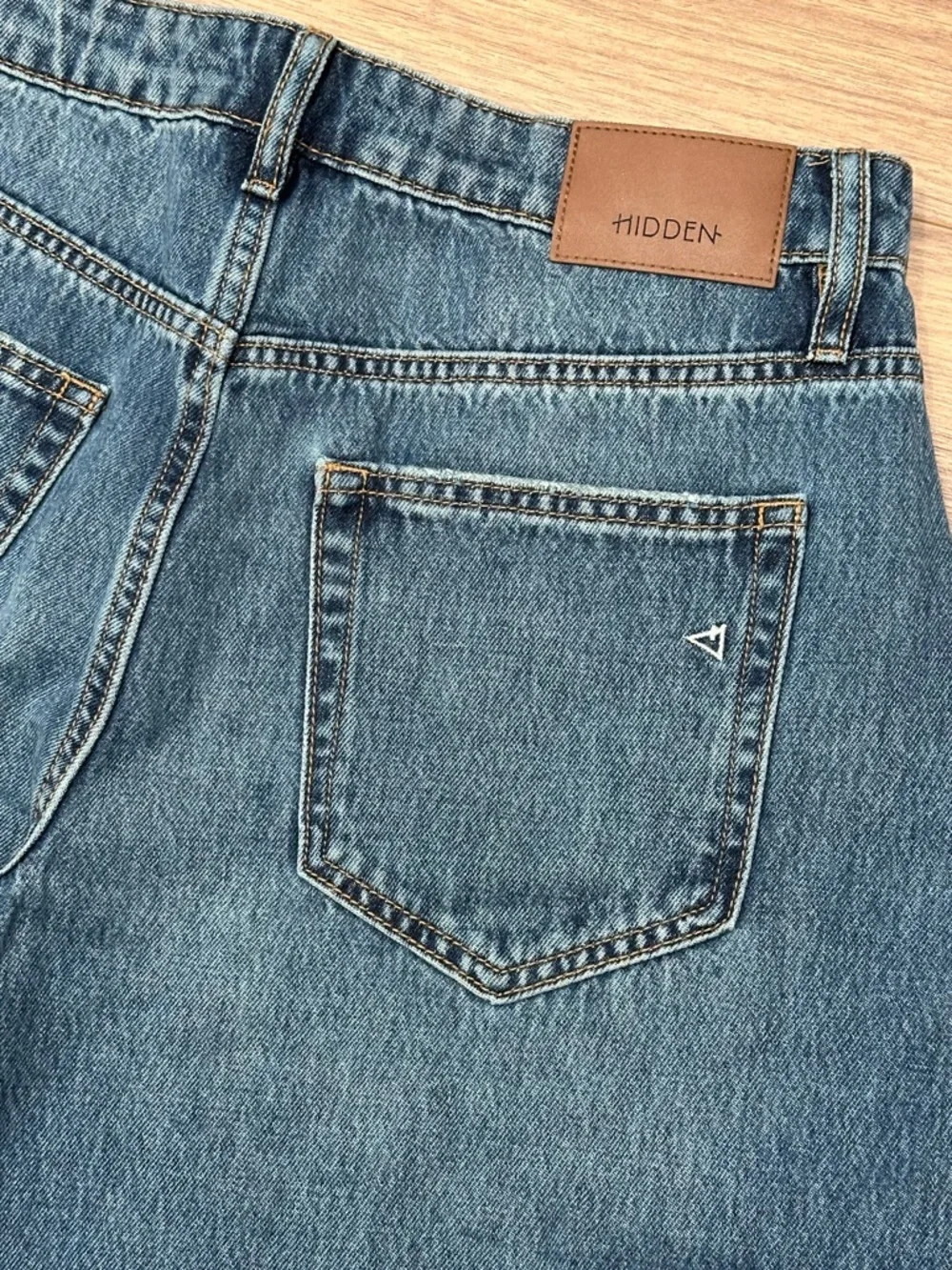 Hidden Sammie High Rise Barrel Jean Size 27 - Picture 10 of 12